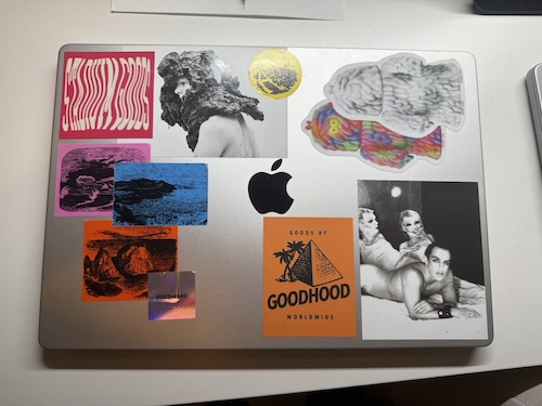 MacBook Pro 16inch.jpg